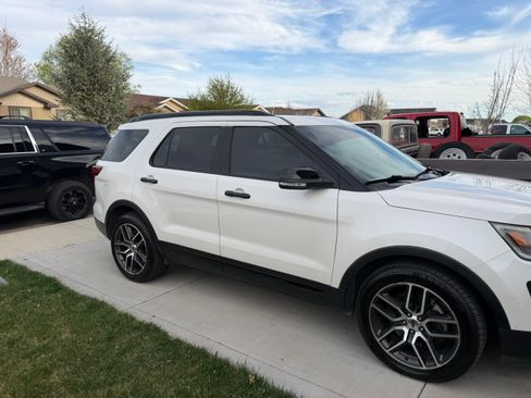 Used 2016 Ford Explorer Sport w/ Equipment Group 401A image 14