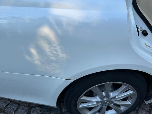 Used 2010 Lexus ES 350 w/ Preferred Accessory Package FWD image 12
