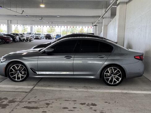 Used 2021 BMW 530i RWD image 2
