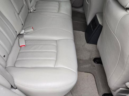 Used 2006 Chrysler 300 C w/ Navigation & Sound Group II image 10