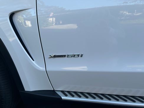 Used 2015 BMW X5 xDrive50i image 11