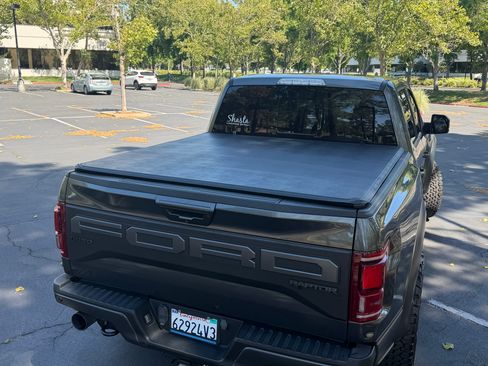 Used 2019 Ford F150 Raptor w/ Equipment Group 802A Luxury AWD/4WD image 15