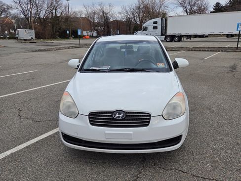 Used 2009 Hyundai Accent GLS image 10