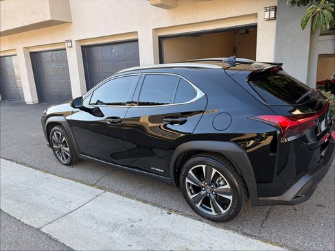 Used 2020 Lexus UX 250h w/ Premium Package AWD/4WD image 2