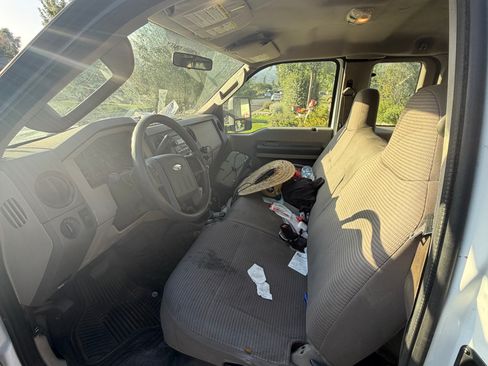 Used 2008 Ford F350 2WD SuperCab Super Duty image 6