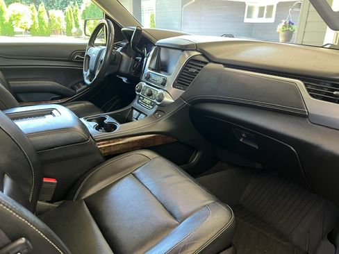 Used 2017 Chevrolet Suburban LT AWD/4WD image 10