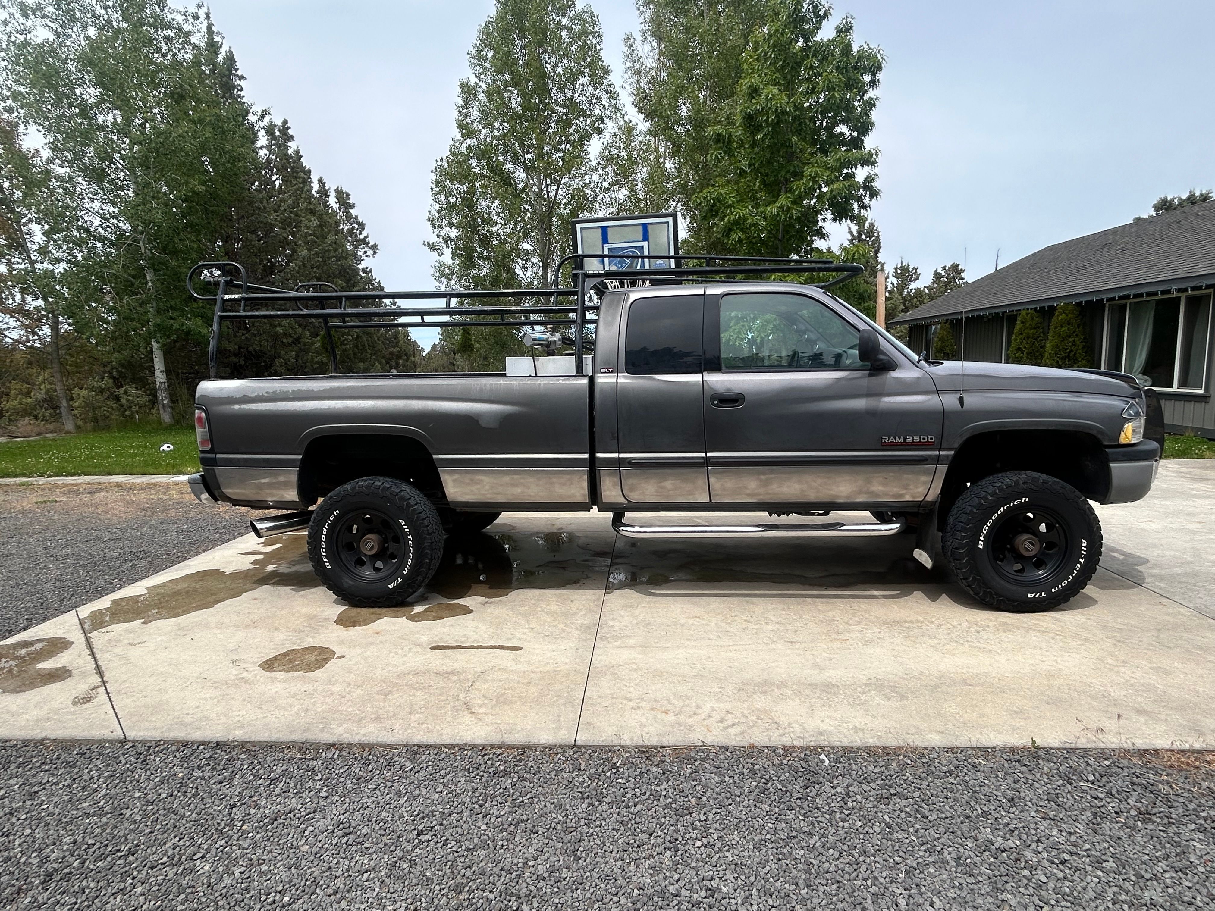 Used 2002 Dodge Ram 2500 Truck 4x4 Quad Cab image 1