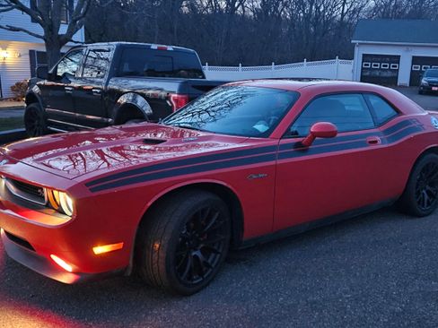 Used 2010 Dodge Challenger R/T image 10