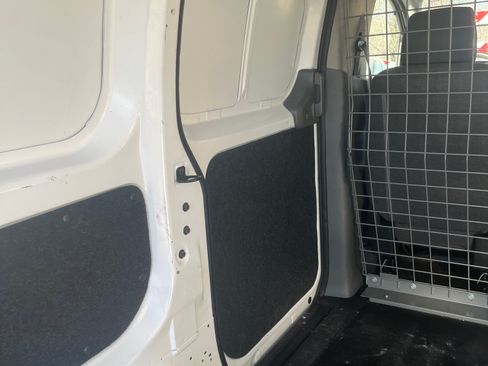 Used 2020 Nissan NV200 SV w/ Back Door Glass Package image 22