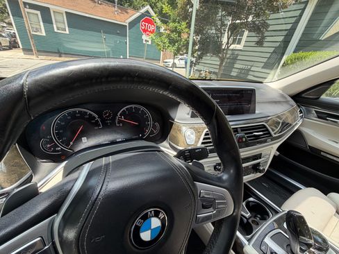 Used 2016 BMW 740i RWD image 10