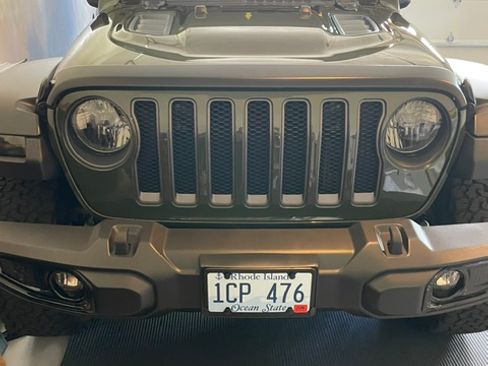 Used 2021 Jeep Wrangler Rubicon w/ Cold Weather Group AWD/4WD image 18