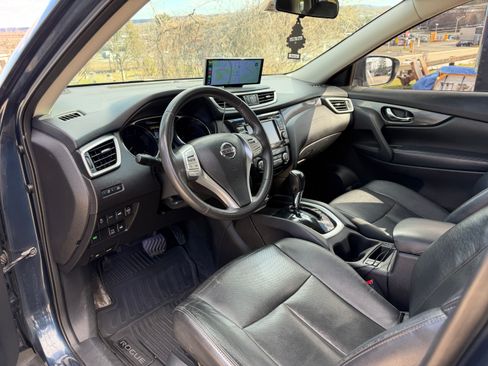 Used 2015 Nissan Rogue SL image 9