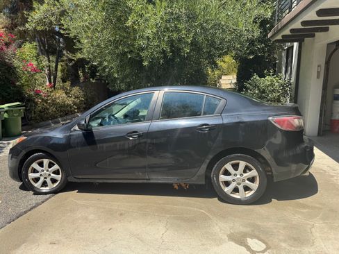 Used 2010 MAZDA MAZDA3 i Touring FWD image 6