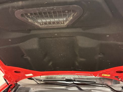 Used 2010 Ferrari California image 16