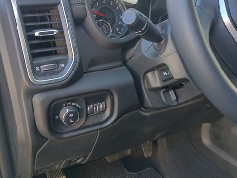 Used 2023 RAM 2500 Laramie w/ Night Edition image 9