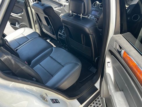 Used 2010 Mercedes-Benz ML 350 4MATIC image 13