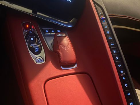 Used 2020 Chevrolet Corvette Stingray Preferred Cpe w/ 2LT Preferred Equipment Group image 12