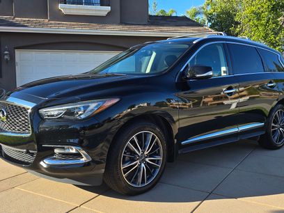 Used 2019 INFINITI QX60 Luxe w/ Sensory Package