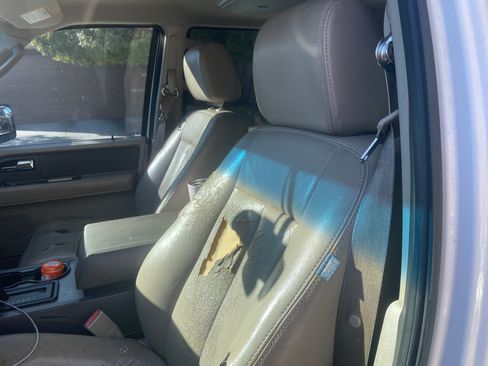 Used 2007 Ford Expedition XLT image 11