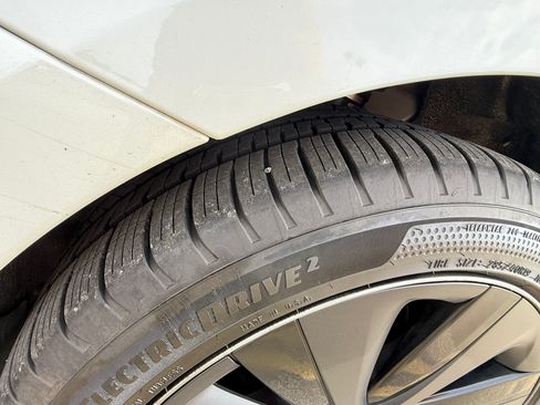 Used 2022 Tesla Model S Standard Range image 20