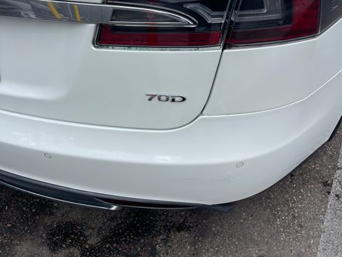 Used 2015 Tesla Model S 70D image 5