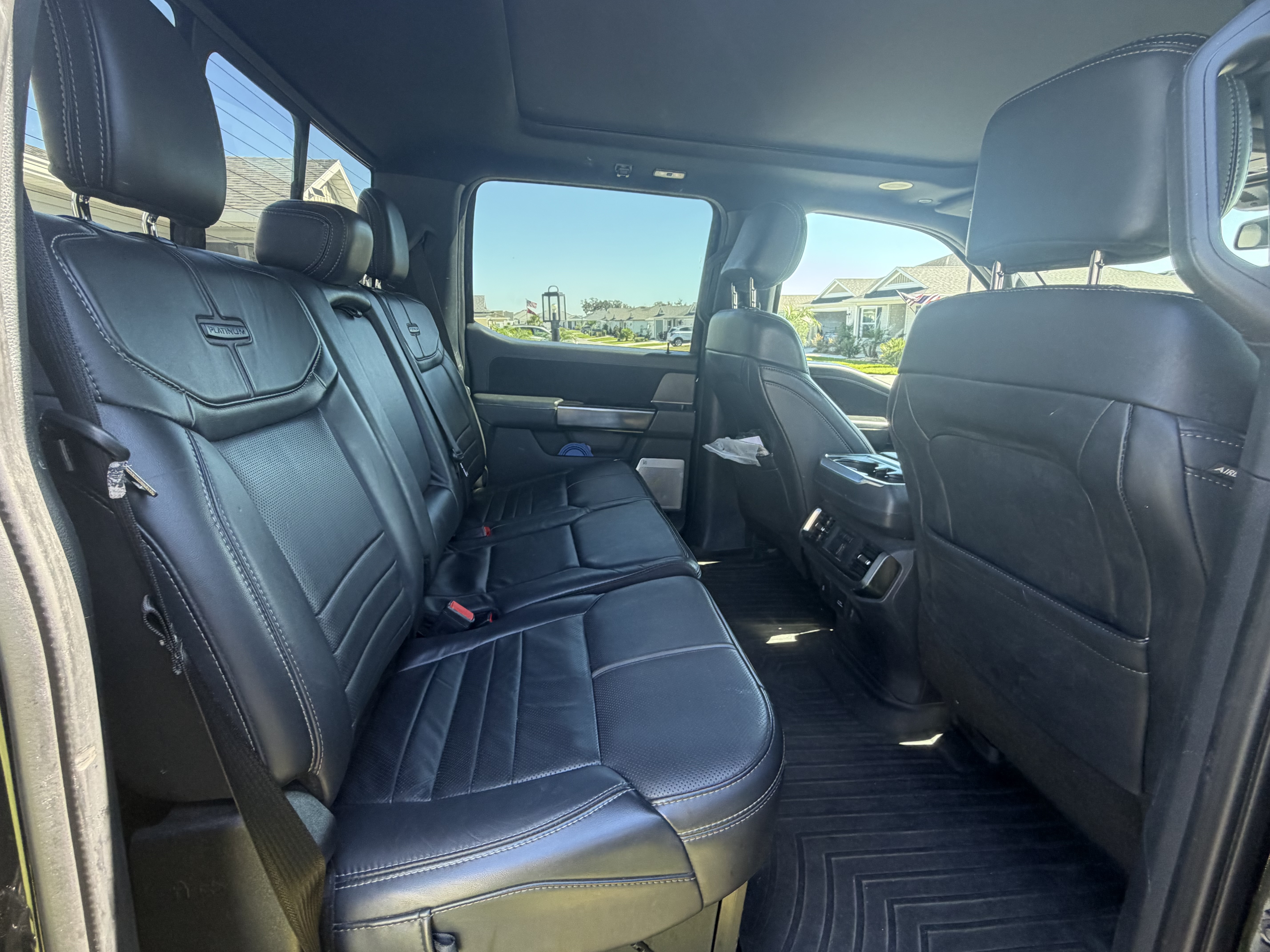 Used 2022 Ford F150 Platinum w/ Equipment Group 701A High AWD/4WD image 4