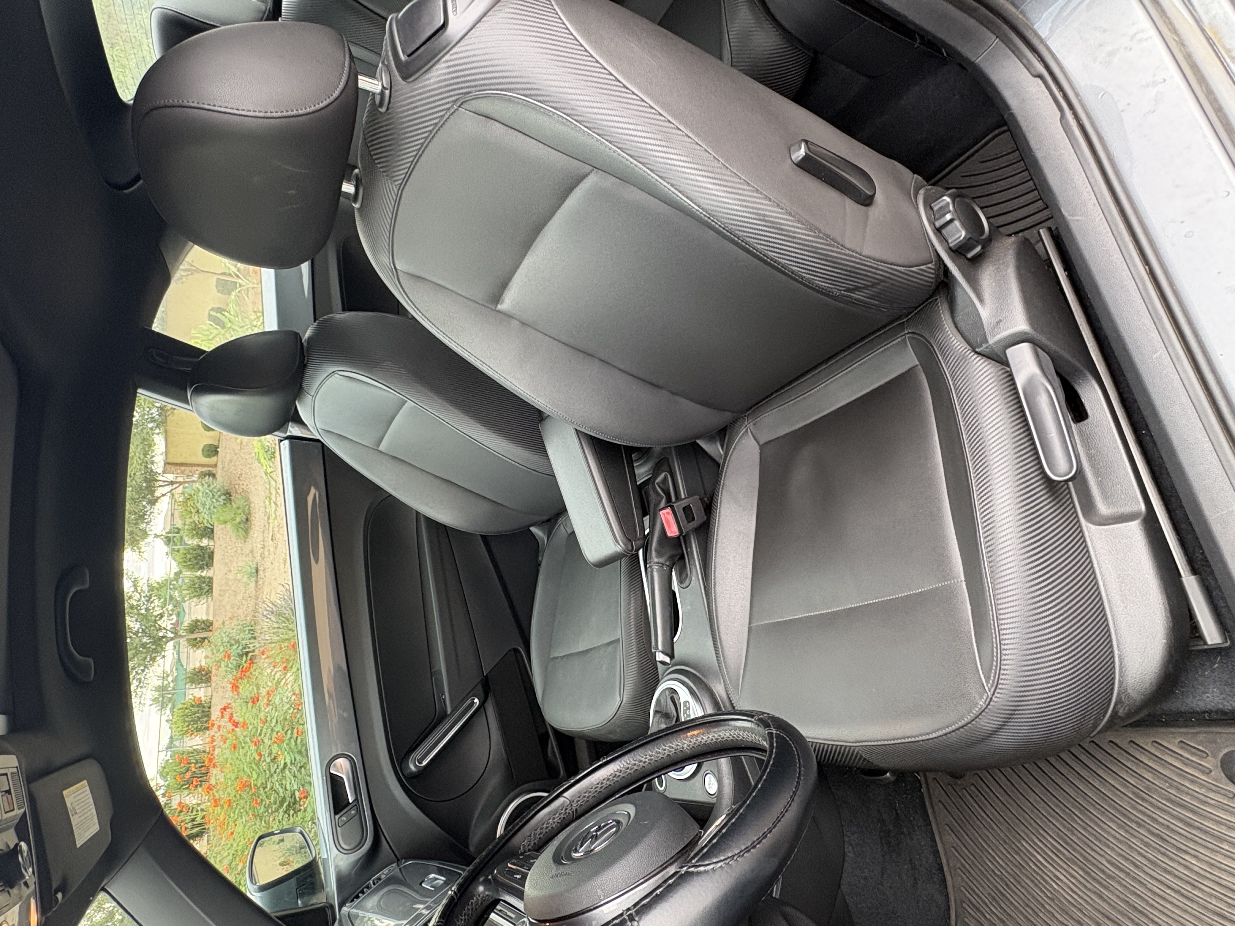 Used 2014 Volkswagen Beetle 2.5 FWD image 5