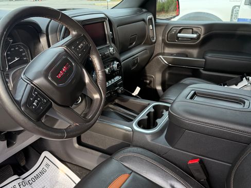 Used 2021 GMC Sierra 1500 AT4 w/ AT4 Premium Package image 5