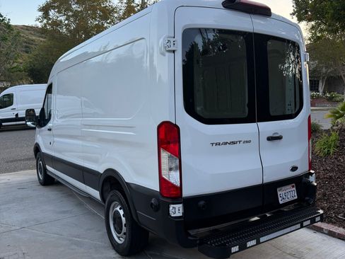 Used 2019 Ford Transit 250 148 Medium Roof image 13