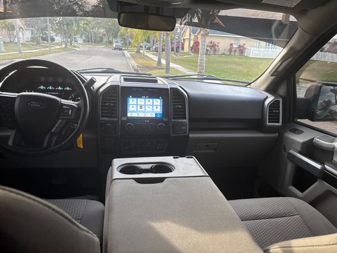 Used 2018 Ford F150 XLT w/ Equipment Group 302A Luxury image 22