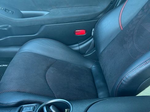 Used 2020 Nissan 370Z Coupe RWD image 15