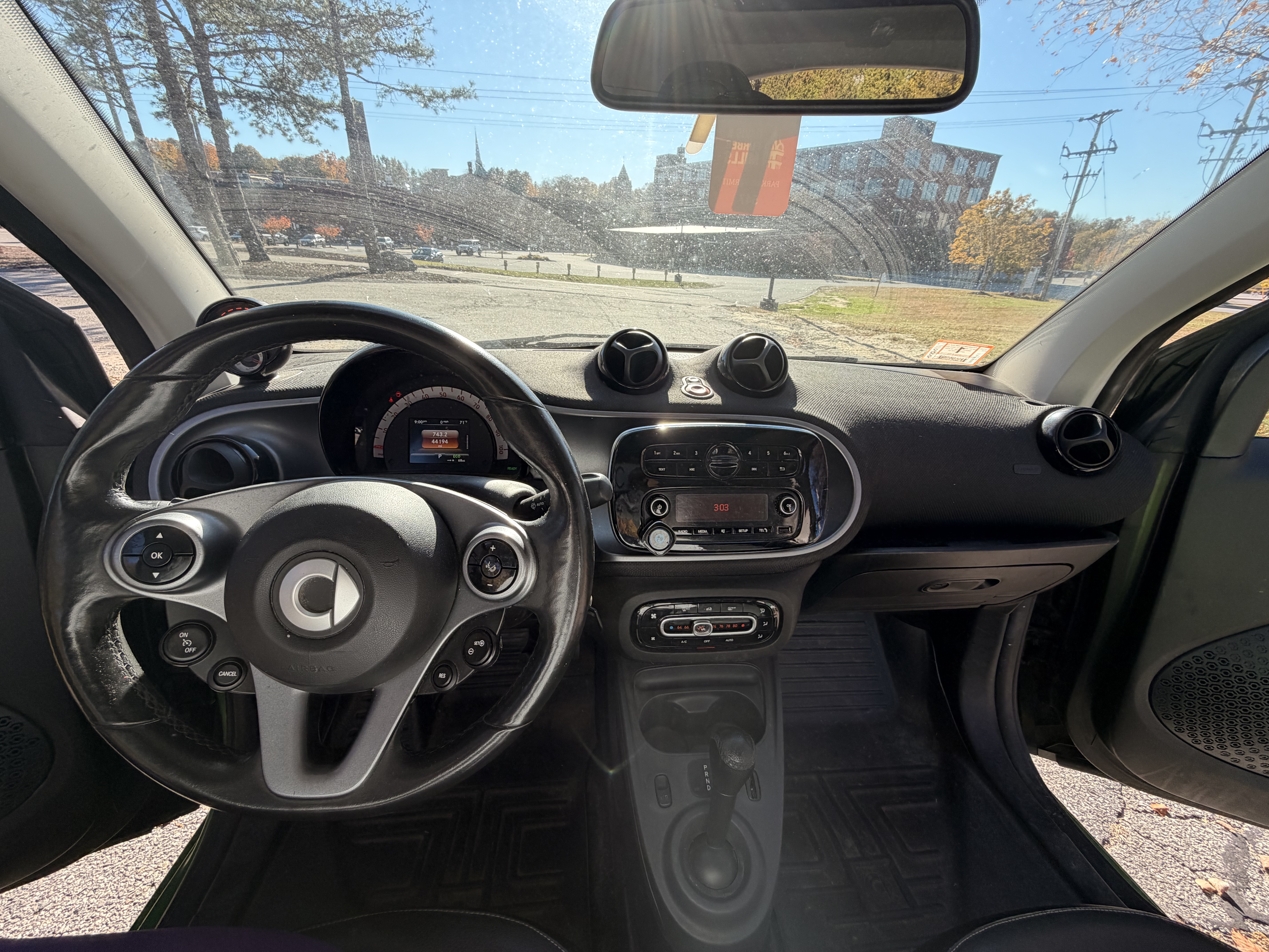 Used 2018 smart fortwo electric drive RWD image 13