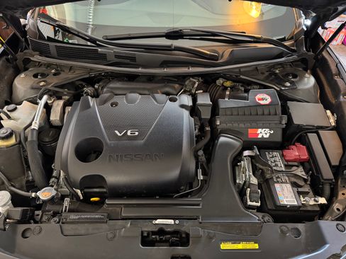 Used 2020 Nissan Maxima SR w/ Sport Mat Group image 12