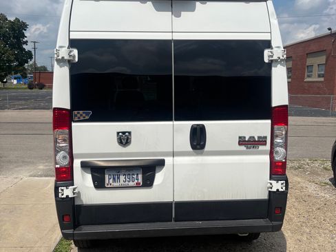 Used 2021 RAM ProMaster 2500 FWD image 4