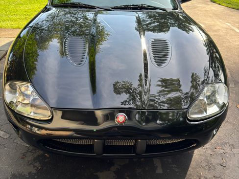 Used 2000 Jaguar XK8 Convertible image 4