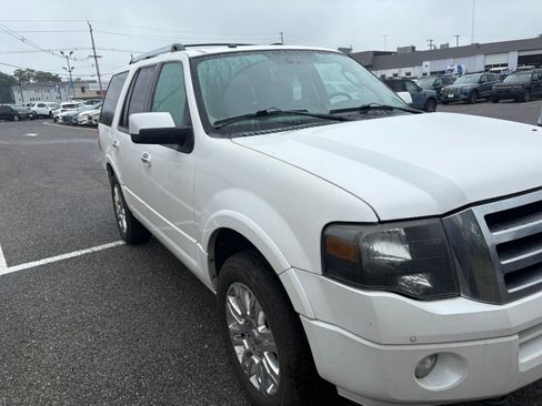 Used 2012 Ford Expedition Limited image 11