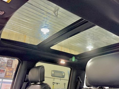 Used 2020 Ford F450 Platinum w/ FX4 Off-Road Package image 14