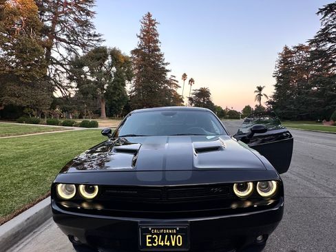 Used 2016 Dodge Challenger R/T Plus image 2