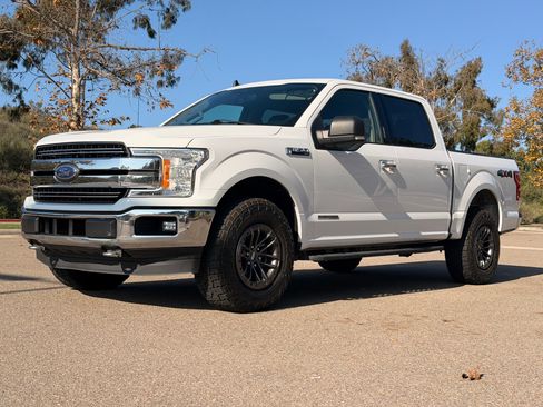 Used 2019 Ford F150 XLT w/ Equipment Group 302A Luxury image 12
