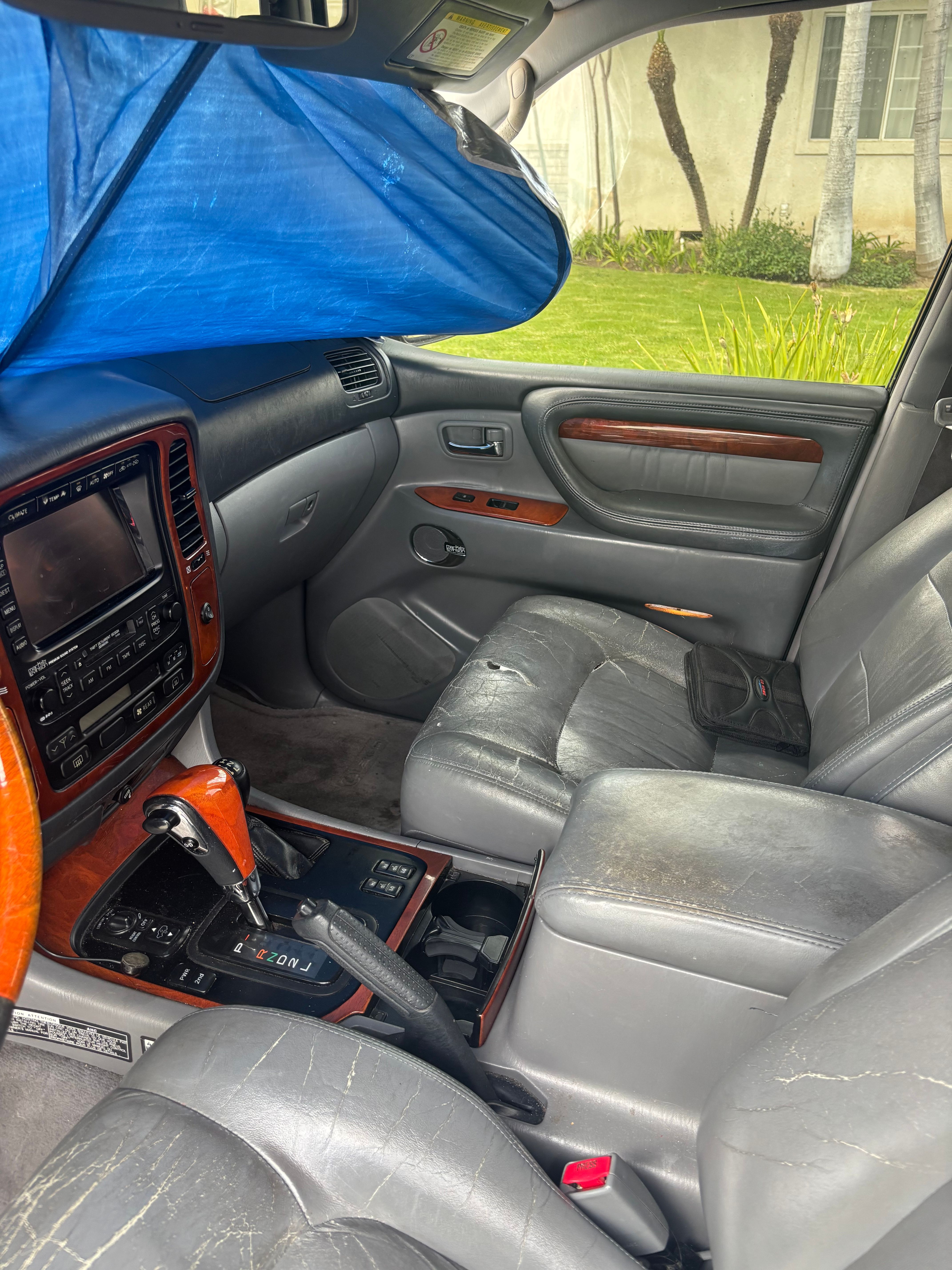 Used 2002 Lexus LX 470 4WD image 12