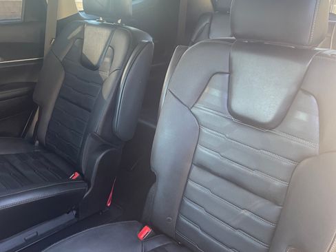 Used 2024 Kia Telluride SX Prestige image 11