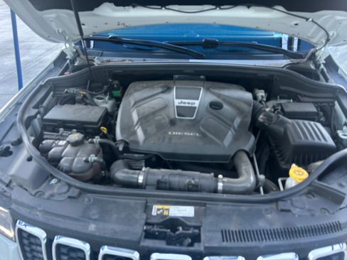 Used 2018 Jeep Grand Cherokee Limited w/ Luxury Group II RWD image 13