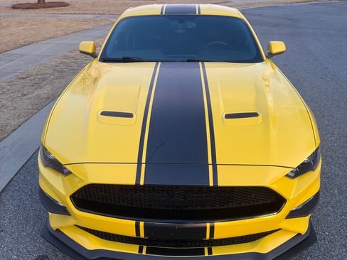 Used 2018 Ford Mustang GT image 2