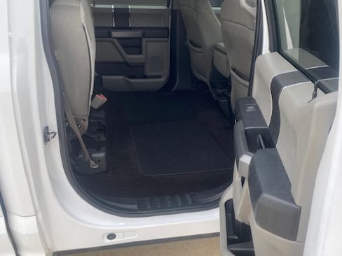 Used 2018 Ford F150 XLT image 14