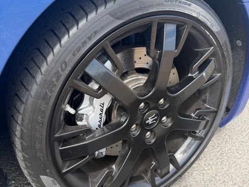 Used 2018 Maserati GranTurismo Sport RWD image 28