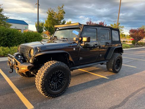 Used 2016 Jeep Wrangler Unlimited Sport image 4