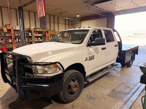 Used 2015 RAM 3500 Tradesman w/ Chrome Appearance Group AWD/4WD image 1