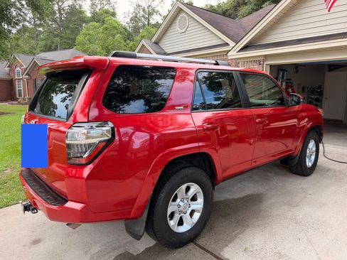 Used 2020 Toyota 4Runner SR5 Premium RWD image 4