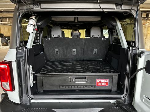 Used 2023 Ford Bronco Black Diamond w/ Sasquatch Package image 5