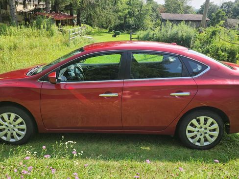 Used 2015 Nissan Sentra SV FWD image 19